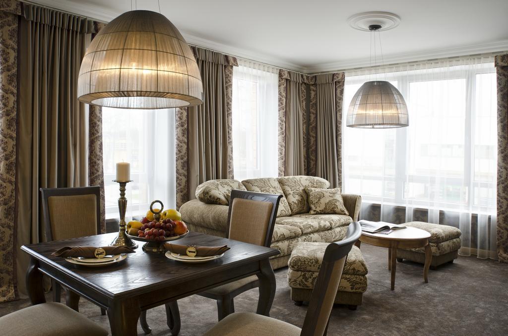 Ursula Royal Apartments Druskininkai Rum bild